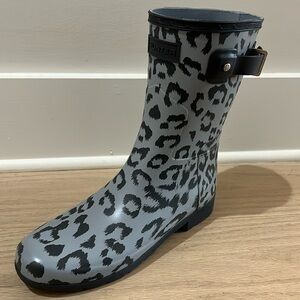 Never worn Hunter rain boots